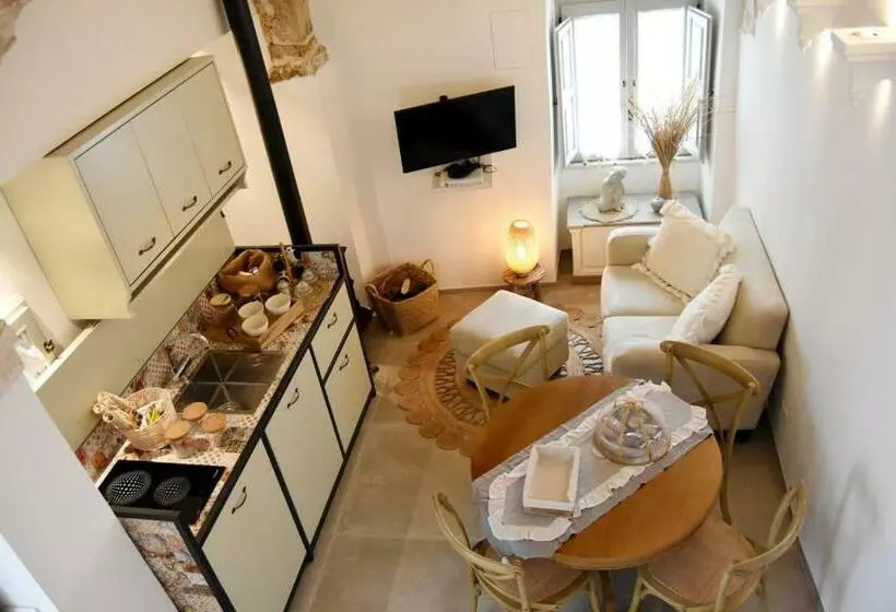 Majatalo Alcova Cellini Bell'italia