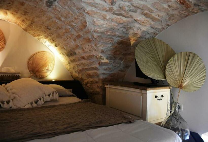 פנסיון Alcova Cellini Bell'italia