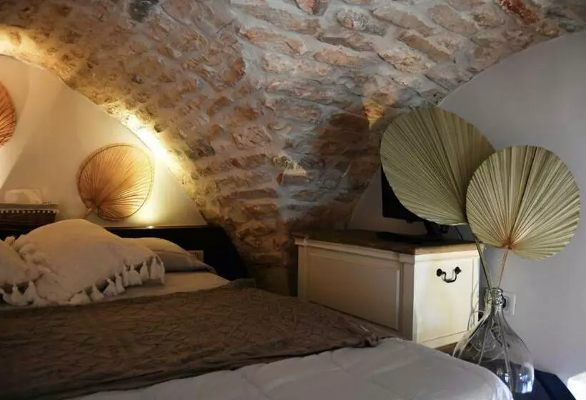 Majatalo Alcova Cellini Bell'italia