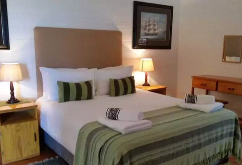 Majatalo Bedrock Lodge