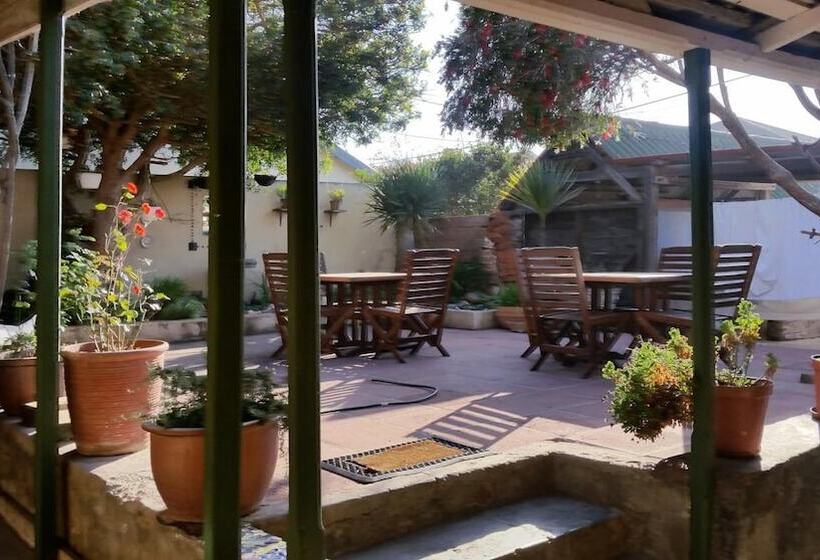 펜션 Bedrock Lodge