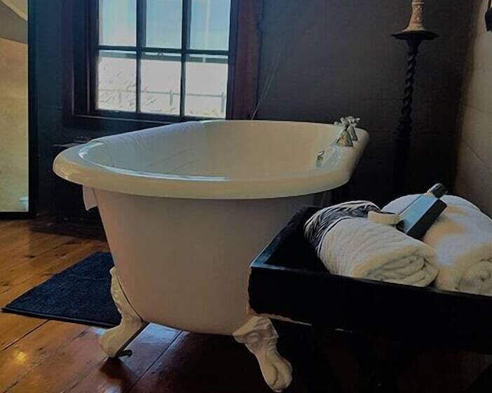 펜션 Bedrock Lodge