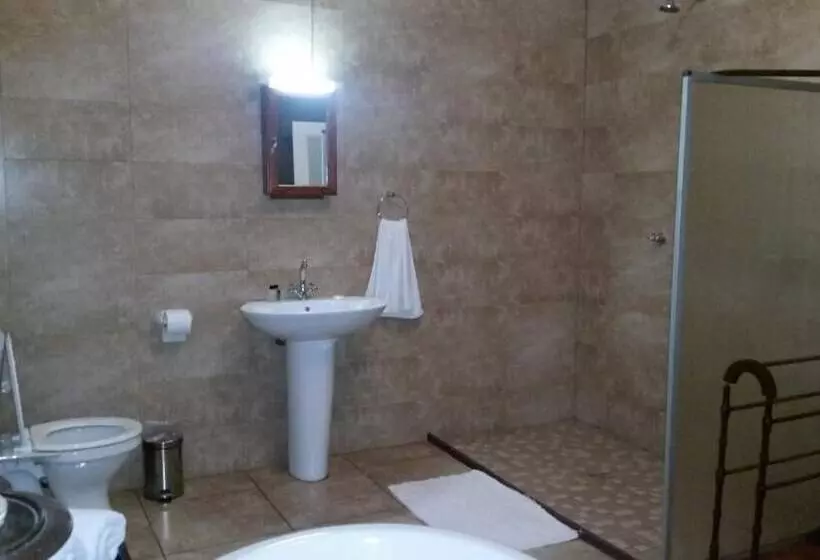 Majatalo Bedrock Lodge