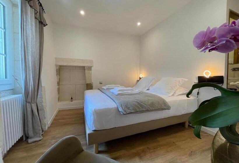 ペンション Mas Millésime Chambre Double Petit Déjeuner Piscine Mas Du Xviiième Siècle Proche Saint Rémy