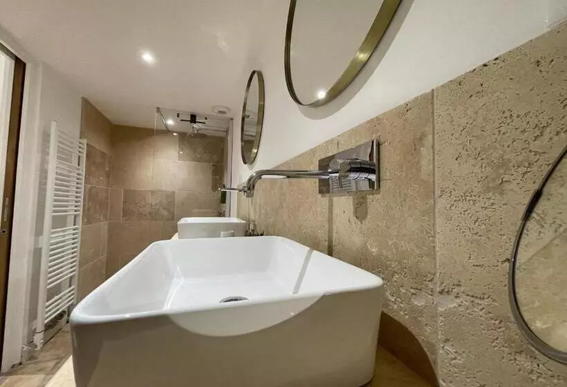 Majatalo Mas Millésime   Chambre Double   Petit Déjeuner   Piscine   Mas Du Xviiième Siècle Proche Saint Rémy