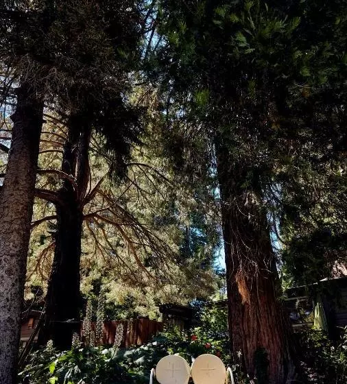 Hotelli Highlands Resort   Adults Only