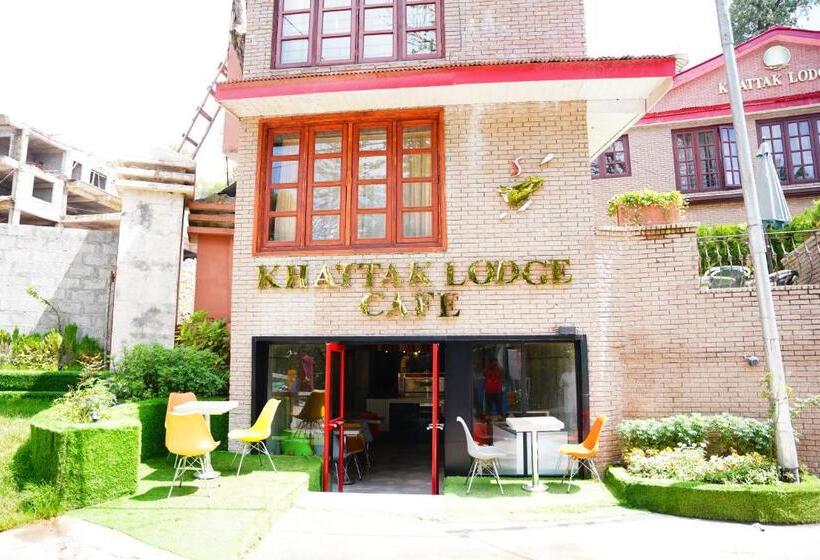 هتل Khattak Lodge Murree