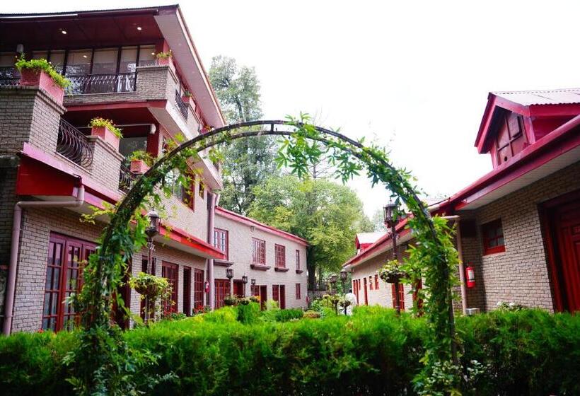 هتل Khattak Lodge Murree