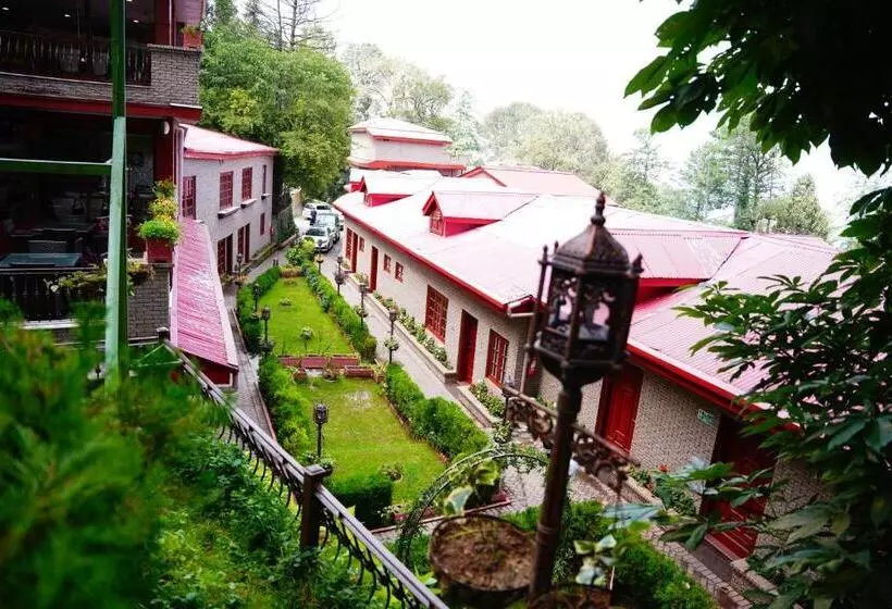 هتل Khattak Lodge Murree