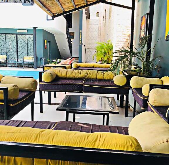 هتل Muse Boutique