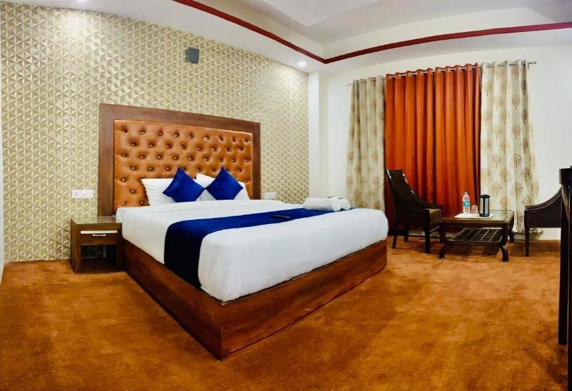 Hotel Radiance Regency   Scenic Mountain View Rooms With Balcony