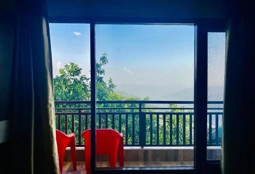ホテル Radiance Regency   Scenic Mountain View Rooms With Balcony