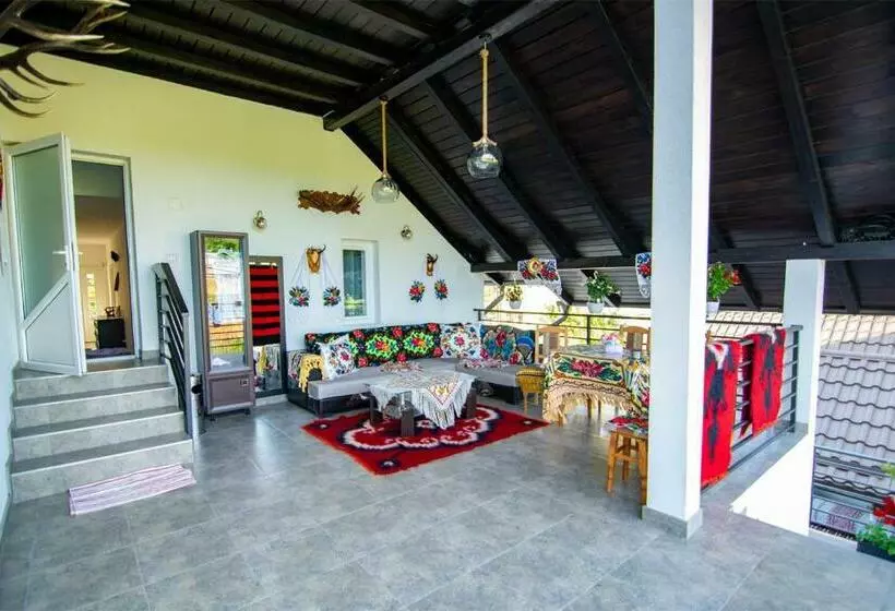 ペンション Perla Blanca