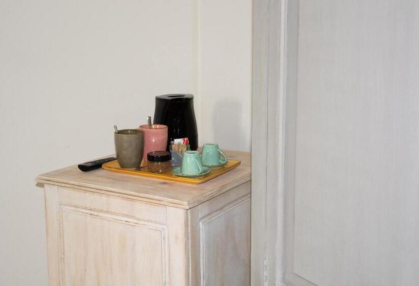 تختخواب و صبحانه Asfodelo Ristorante Di Campagna