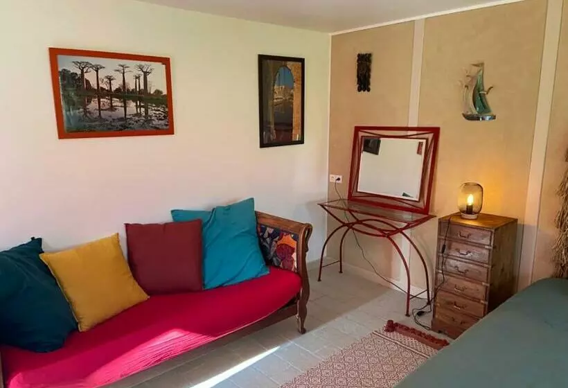 ベッドアンドブレックファースト Les Loges De Yoff