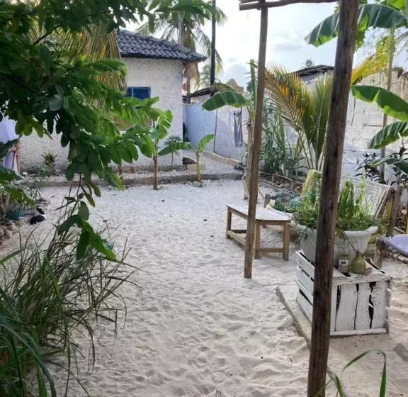 Aamiaismajoitus (B&B) Malaika House Paje
