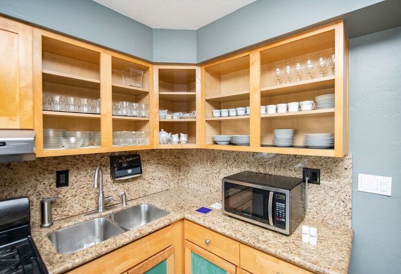 California Dreams Hostel Ocean Beach