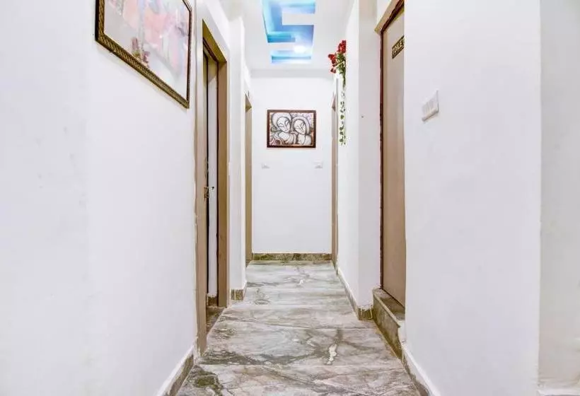 Collection O Hotel Bine Venue