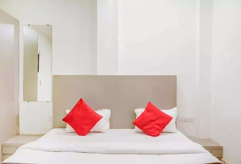 Collection O Hotel Bine Venue