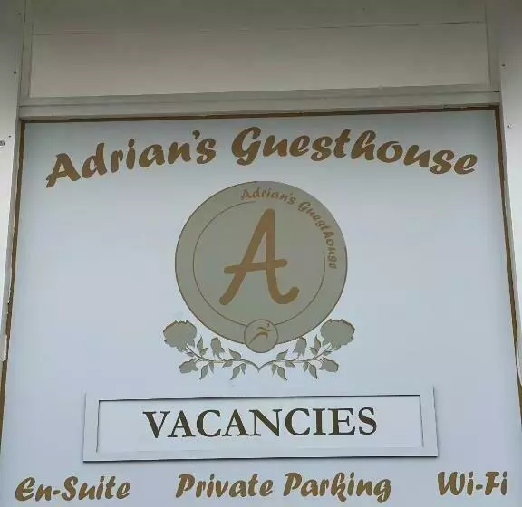 پانسیون Adrian S Guest House