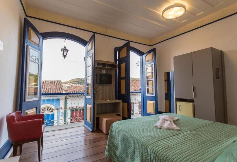 بنسيون Pousada Ouro Real