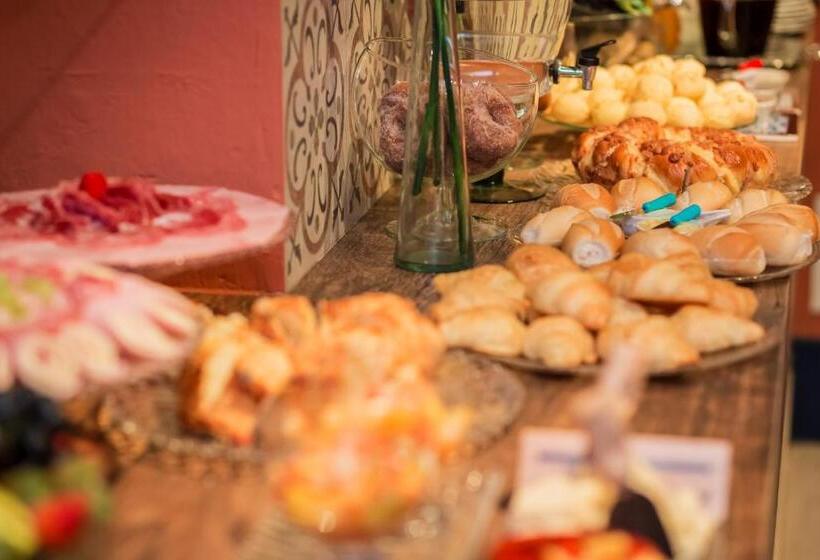 بنسيون Pousada Ouro Real