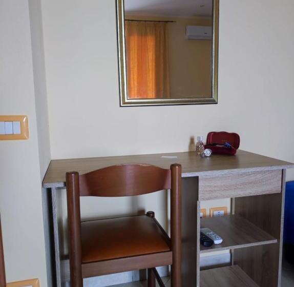 پانسیون Tropeacharmet Parking Free