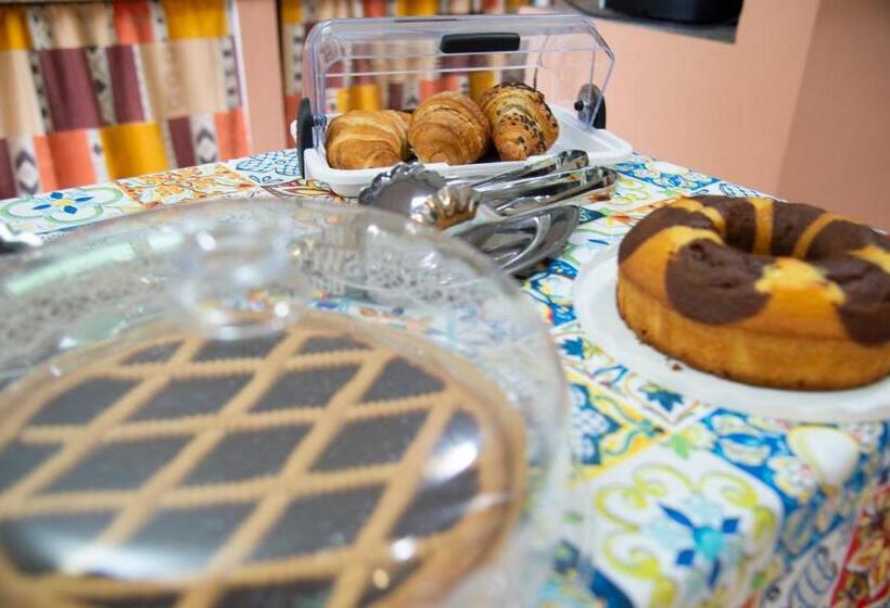 پانسیون Tropeacharmet Parking Free