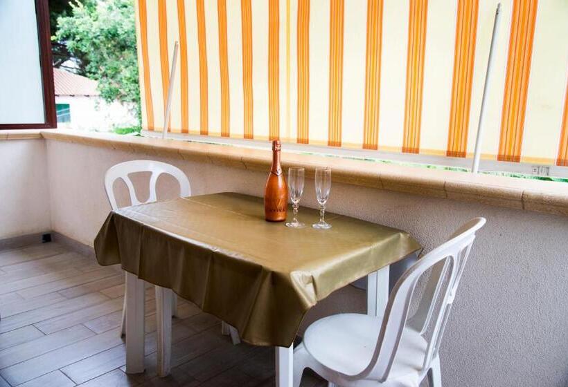 پانسیون Tropeacharmet Parking Free