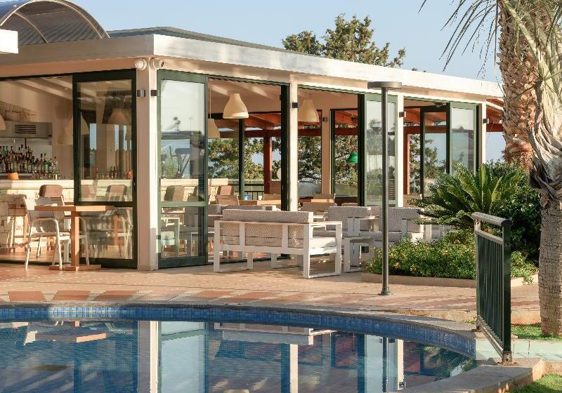 אתר נופש Asterias Village