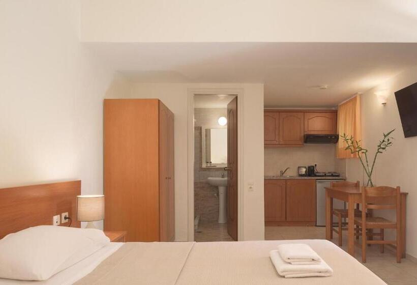 אתר נופש Asterias Village