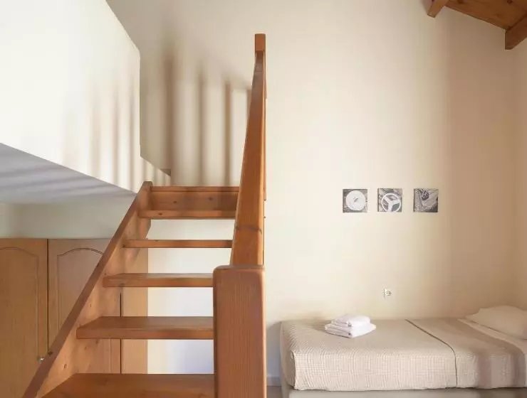 리조트 Asterias Village