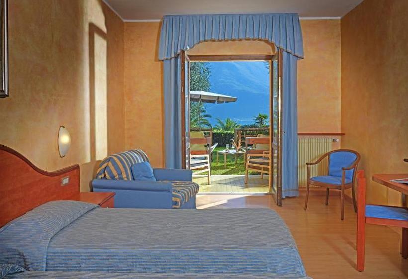 בית מלון כפרי Caravel