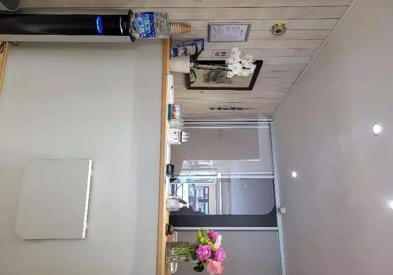 Brit Hotel Des Halles