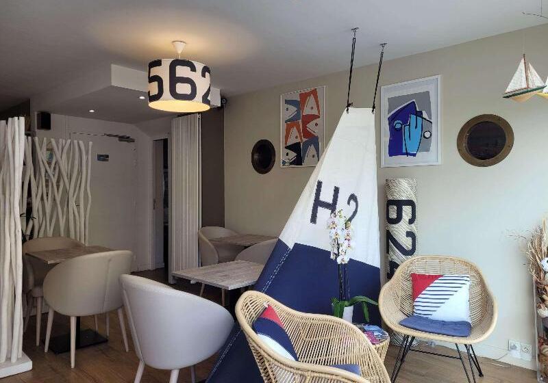 Brit Hotel Des Halles