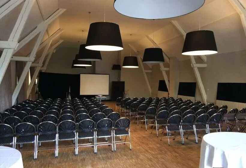 ホテル Chateau De Lacan