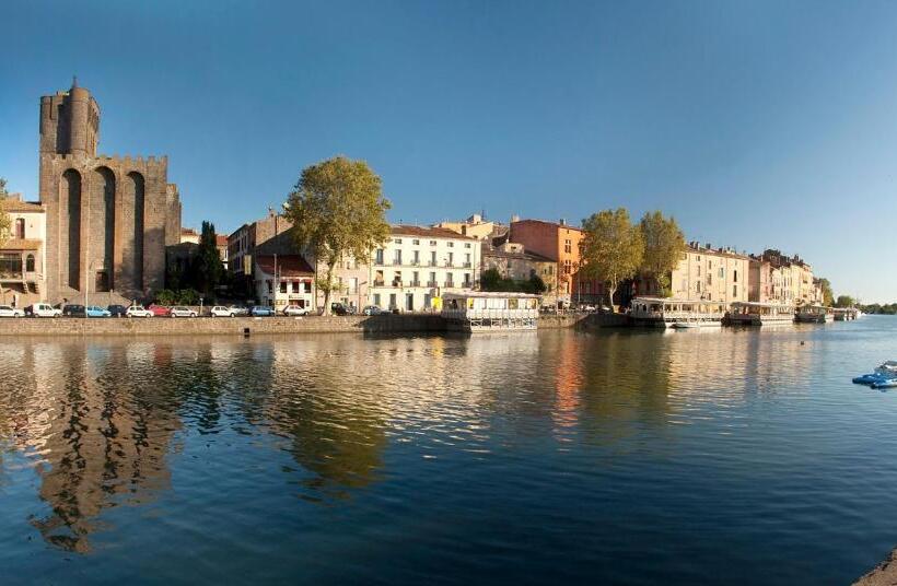 هتل Grand Cap Rooftop Pool