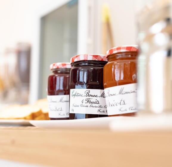 هتل Grand Cap Rooftop Pool