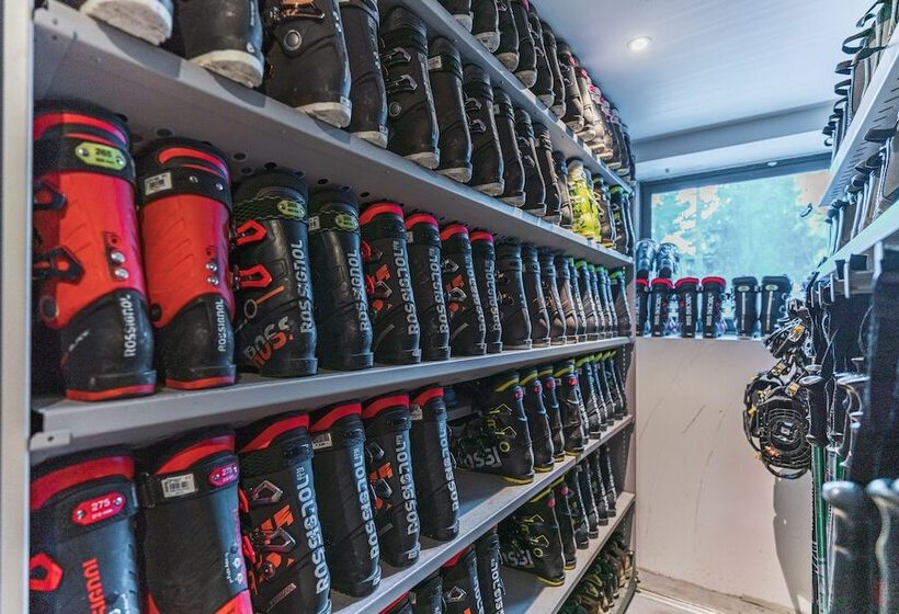 Отель Grand Hôtel & Spa Nuxe Serre Chevalier