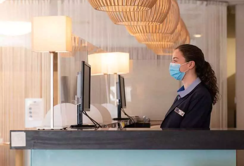 Hotel Holiday Inn Express Marseille Saint Charles, An Ihg