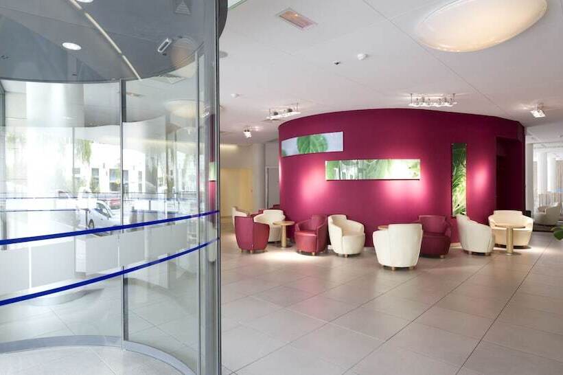 هتل Holiday Inn Express Marseille Saint Charles, An Ihg