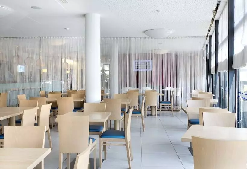 Hotel Holiday Inn Express Marseille Saint Charles, An Ihg