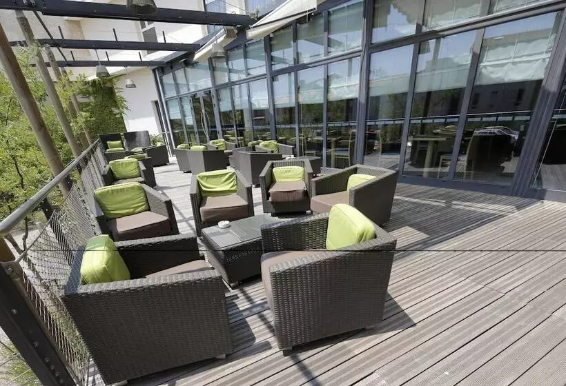 Hotel Holiday Inn Express Marseille Saint Charles, An Ihg