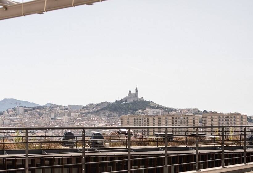 هتل Holiday Inn Express Marseille Saint Charles, An Ihg