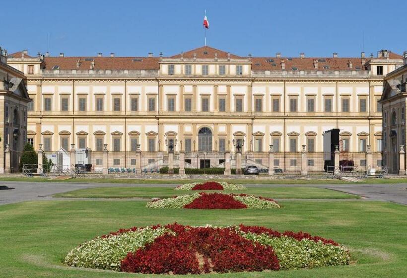 בית מלון כפרי Holiday Inn Milan Nord Zara, An Ihg