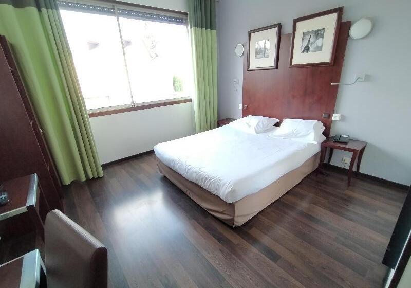 Отель Hôtel Du Centre Annemasse