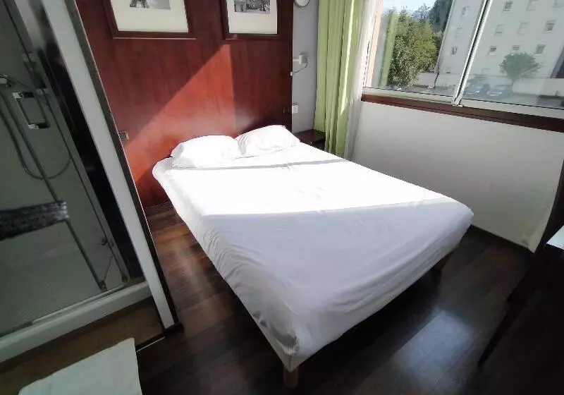 호텔 Hôtel Du Centre Annemasse