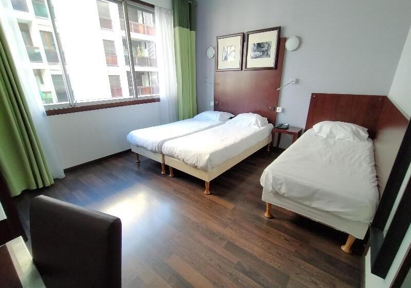 Отель Hôtel Du Centre Annemasse