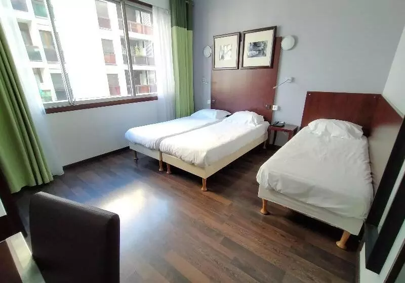 호텔 Hôtel Du Centre Annemasse