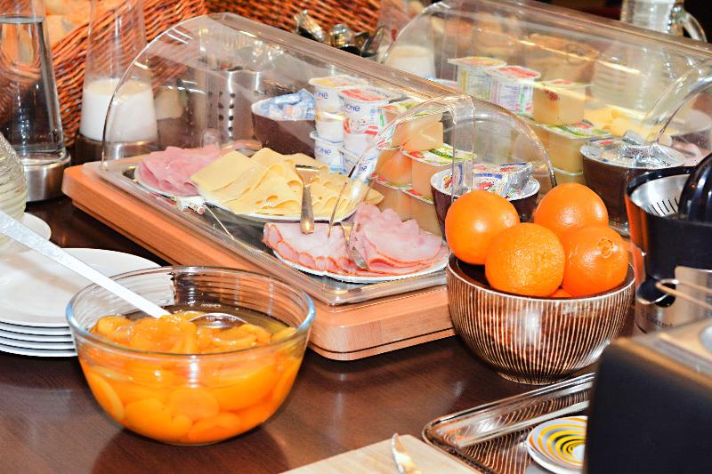 Отель Hôtel Du Centre Annemasse